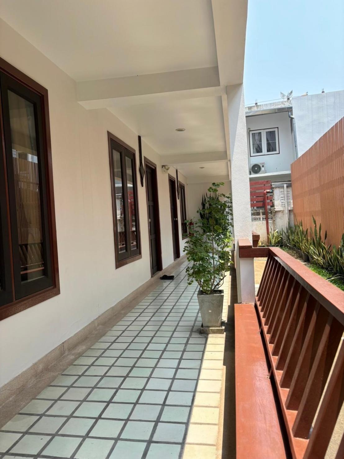Yindee Stylish Guesthouse Chiang Mai Exterior foto